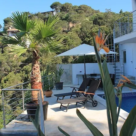 Lloret De Mar, Casa Arjane Willa