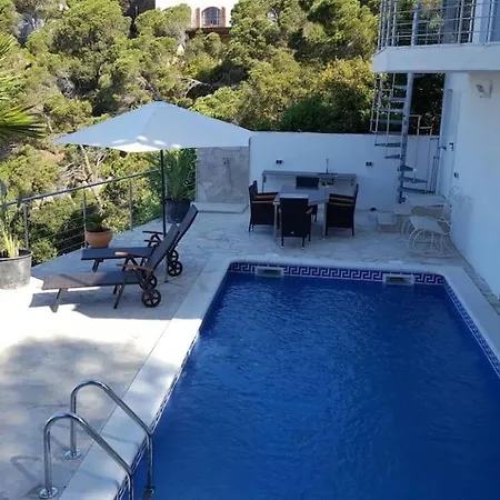 Willa Lloret De Mar, Casa Arjane